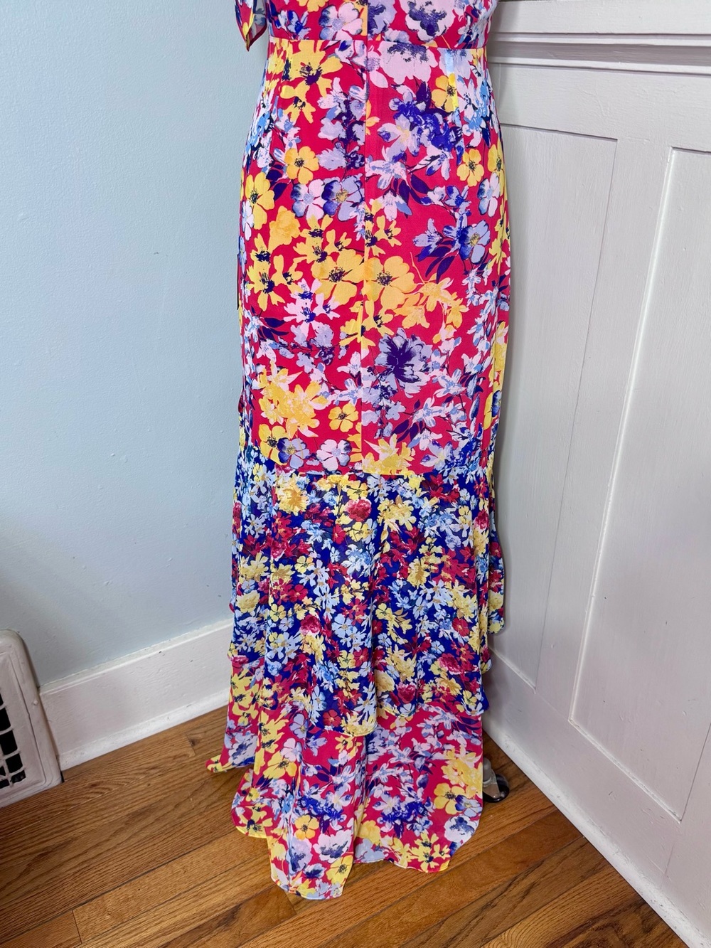 Lulu’s Radiant Rudy Red Floral Print Chiffon Maxi Dress Medium NWT - Picture 11 of 14